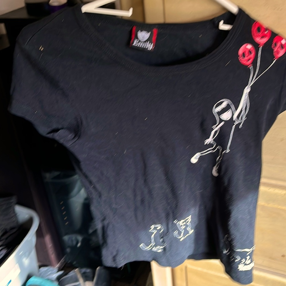 Black shirt